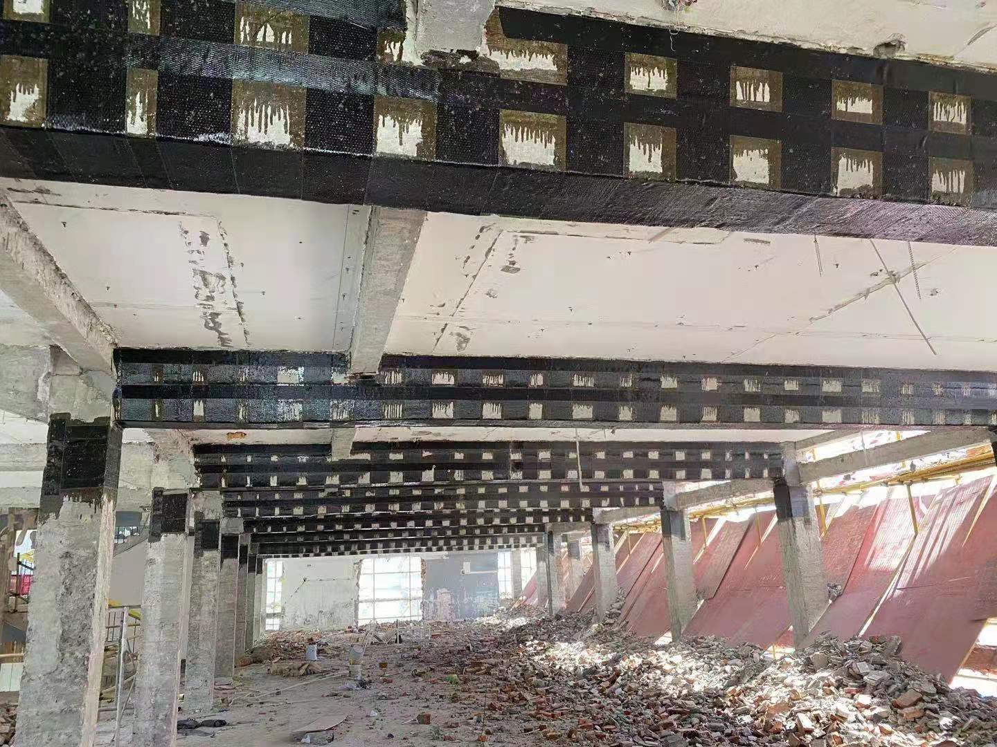 黄梅碳纤维加固对症处理好房屋